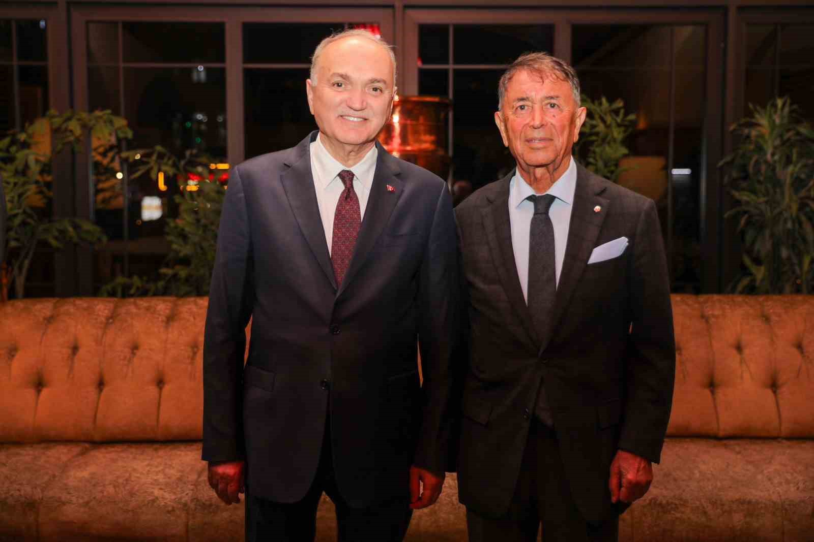 Başkan Özlü, iş dünyasının önemli isimleriyle bir araya geldi
