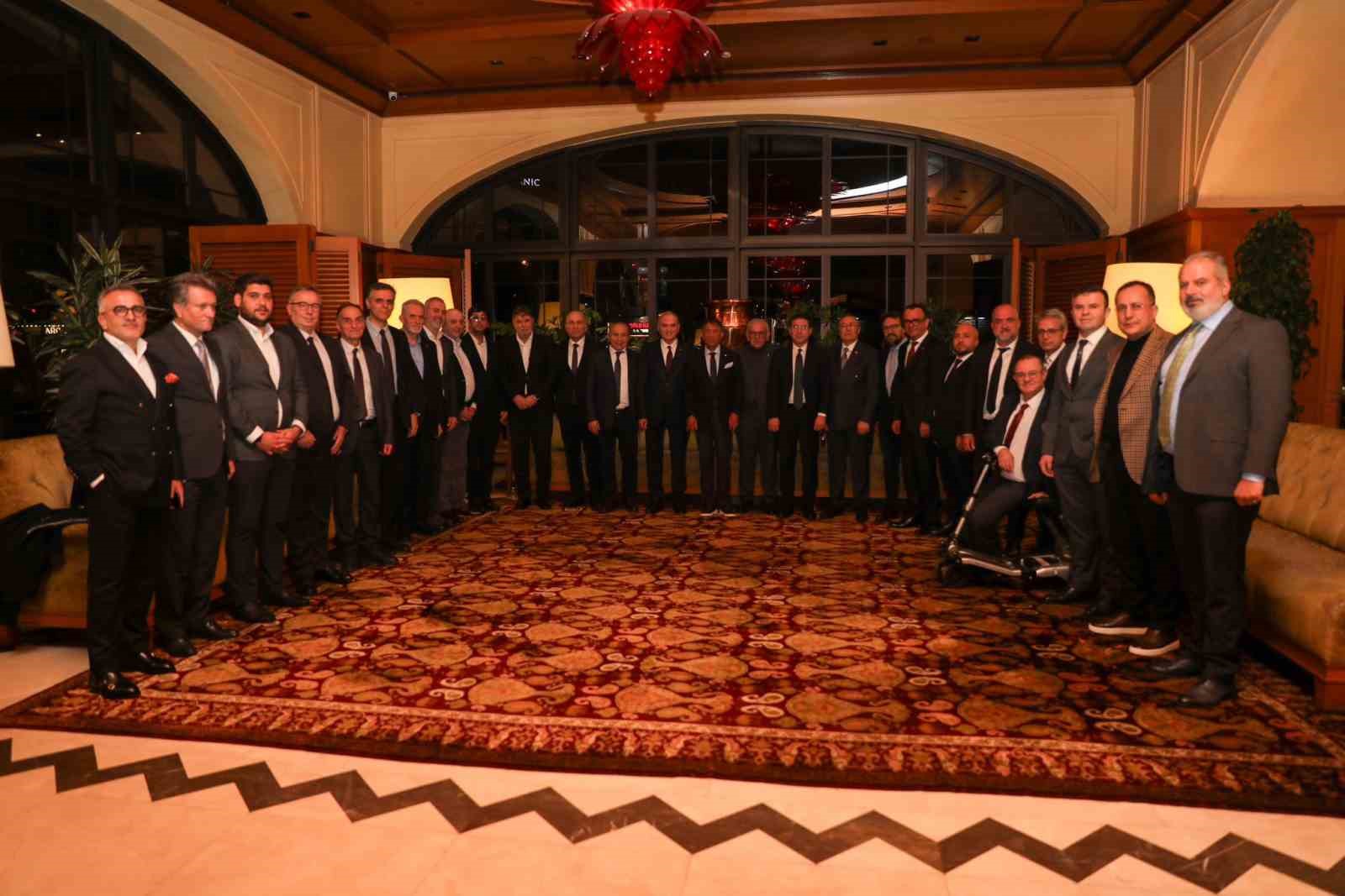 Başkan Özlü, iş dünyasının önemli isimleriyle bir araya geldi
