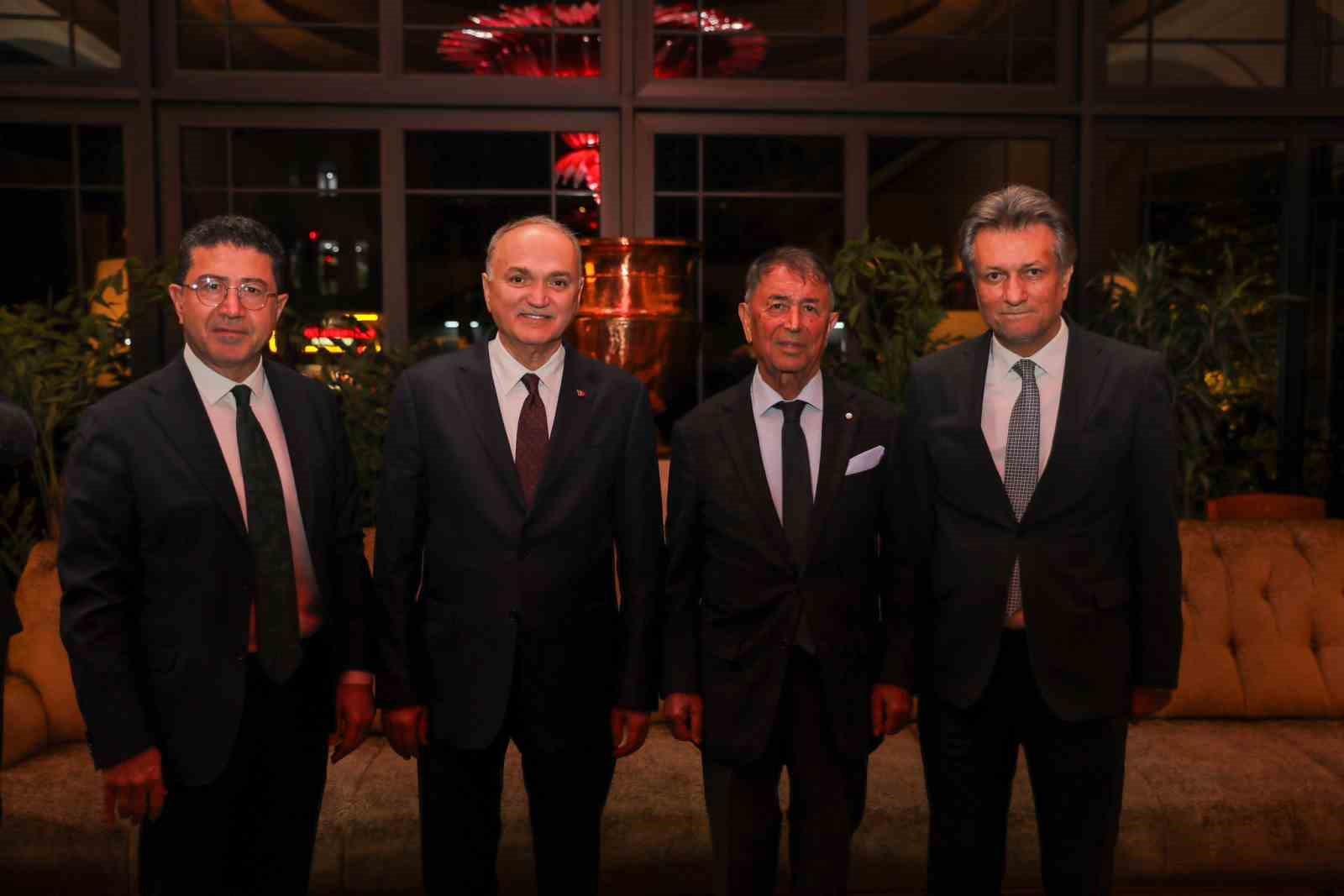 Başkan Özlü, iş dünyasının önemli isimleriyle bir araya geldi
