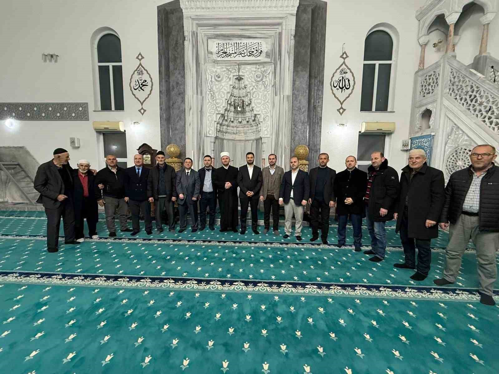 Başkan Öztekin, Balkanlar’da vatandaşlarla iftar sofrasında buluştu
