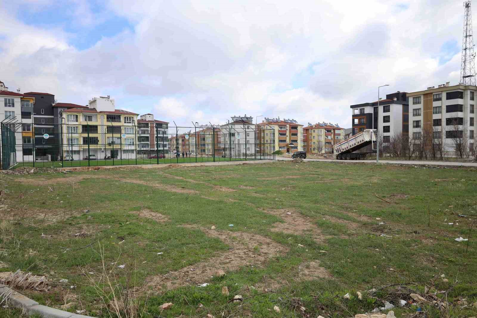 Başkan Öztürk’ten yarı olimpik havuz müjdesi
