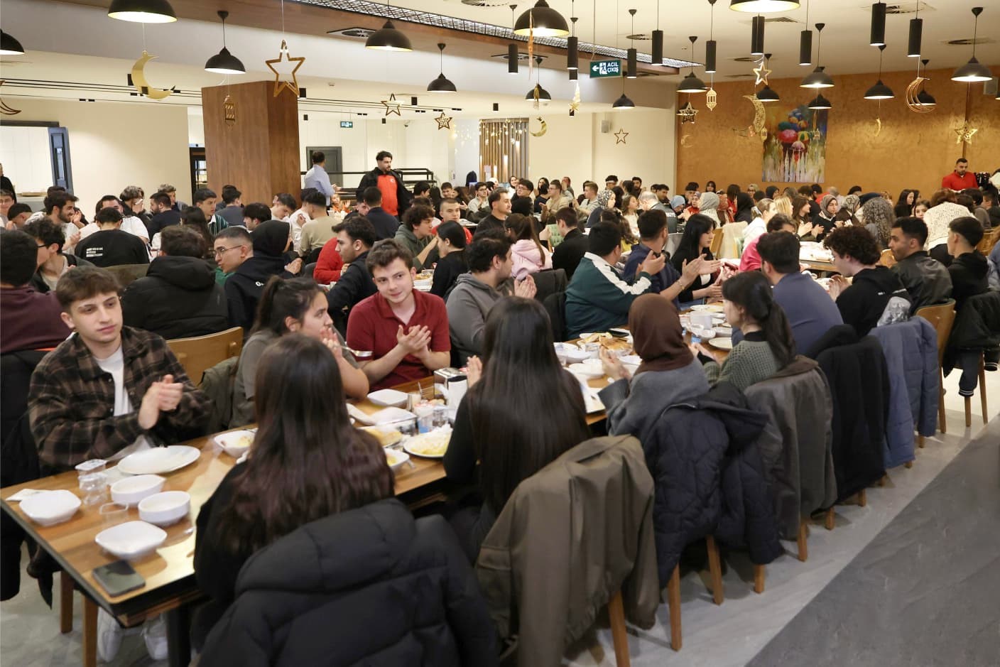 Başkan Palancıoğlu, gençlerle iftar sofrasında buluştu
