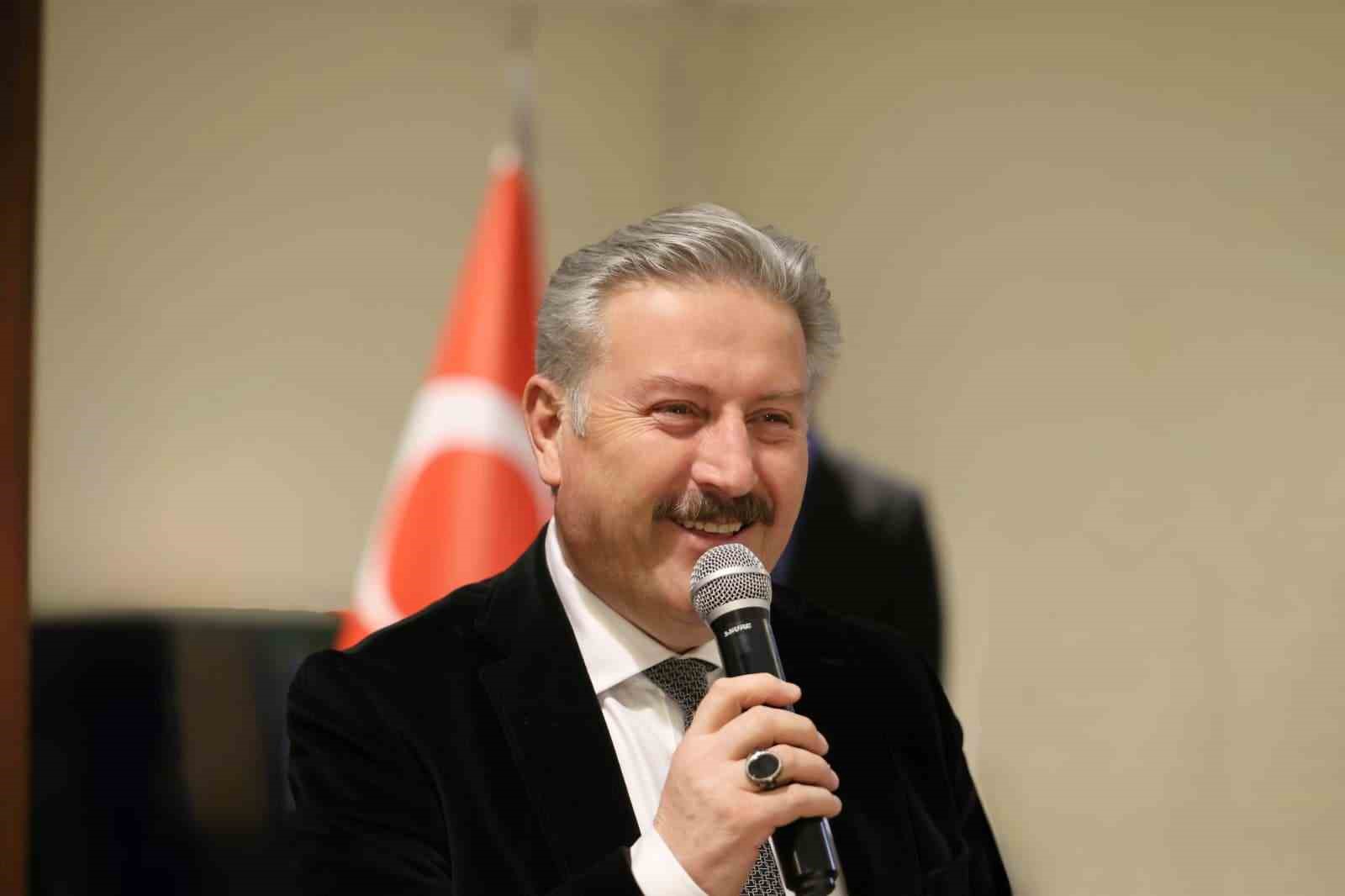 Başkan Palancıoğlu, gençlerle iftar sofrasında buluştu
