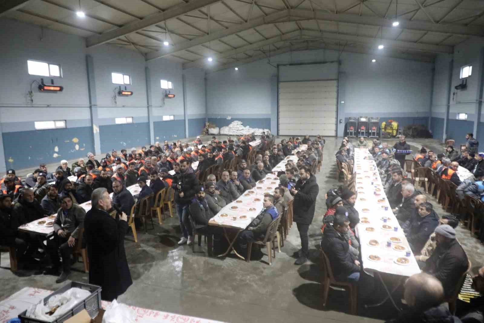 Başkan Palancıoğlu, saha çalışanları ile bir araya geldi
