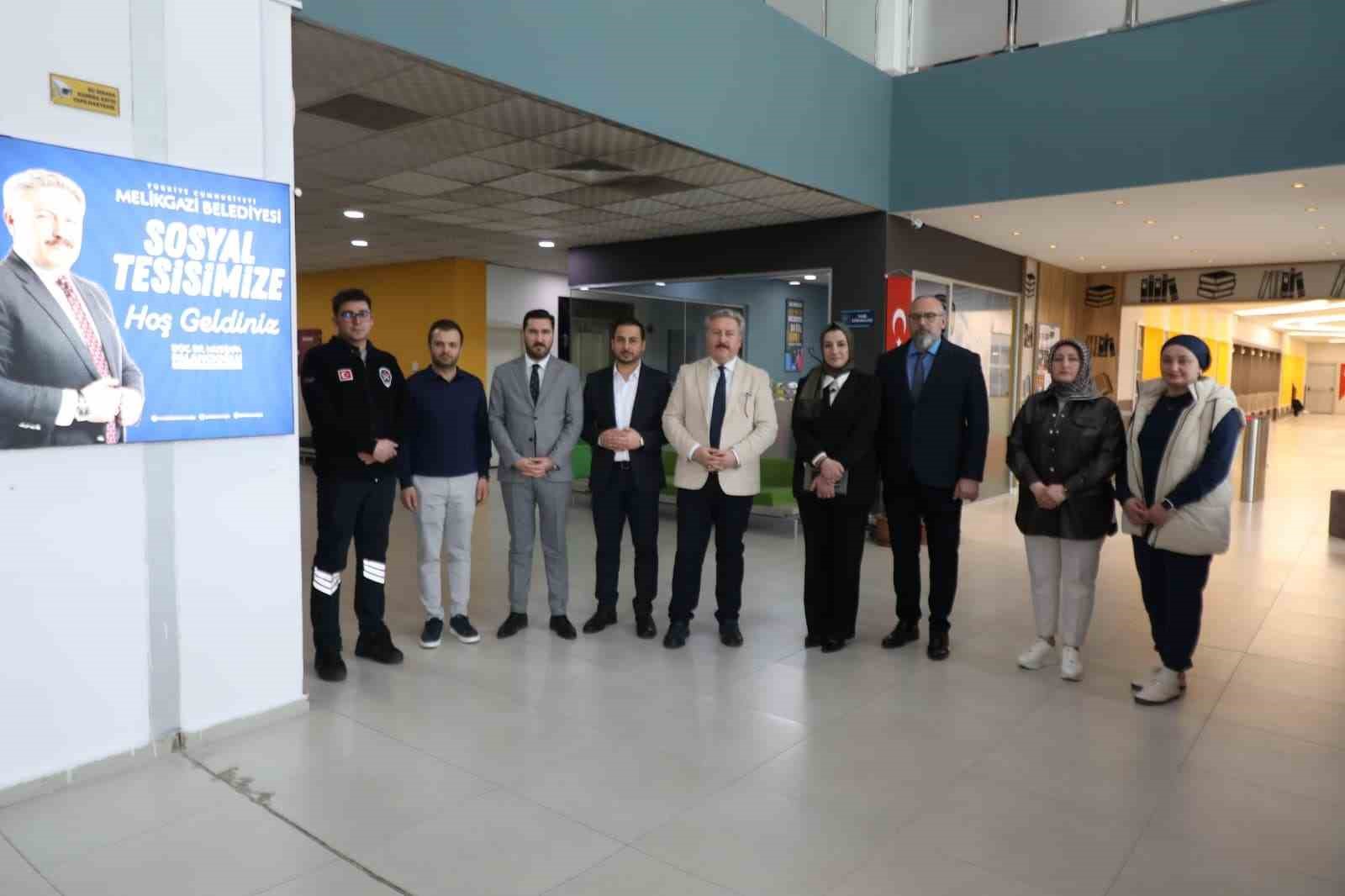 Başkan Palancıoğlu, sosyal tesislerde kursiyerlerle buluştu
