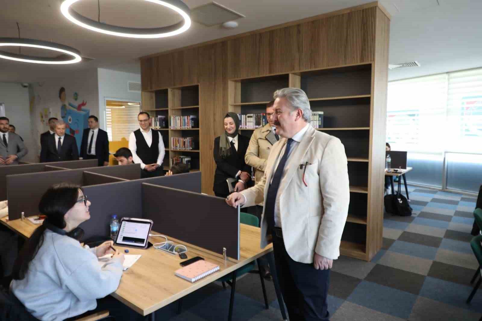 Başkan Palancıoğlu, sosyal tesislerde kursiyerlerle buluştu
