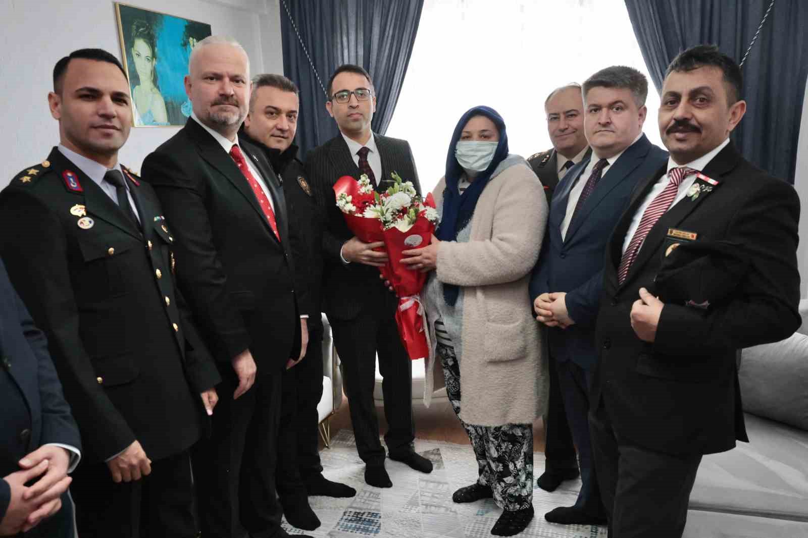 Başkan Pehlivan, şehit ailelerini ziyaret etti: "Başımızın tacısınız"
