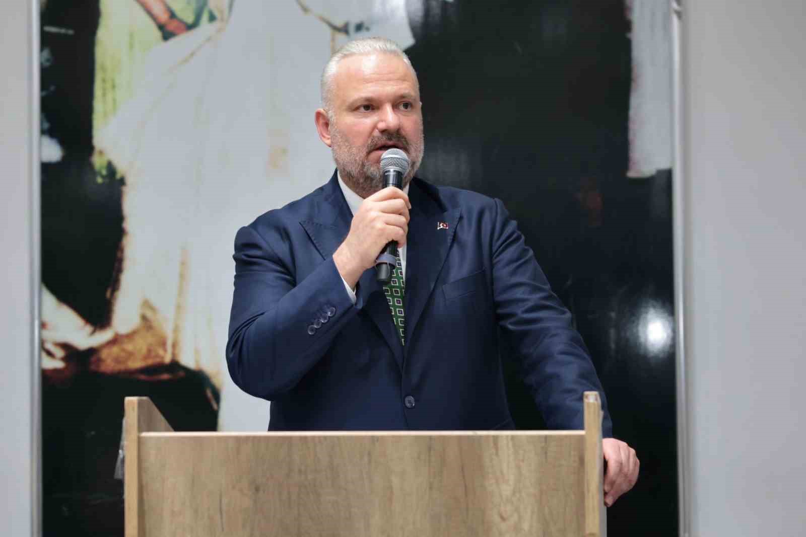 Başkan Pehlivan’dan öğretmen ve sağlık çalışanlarına vefa
