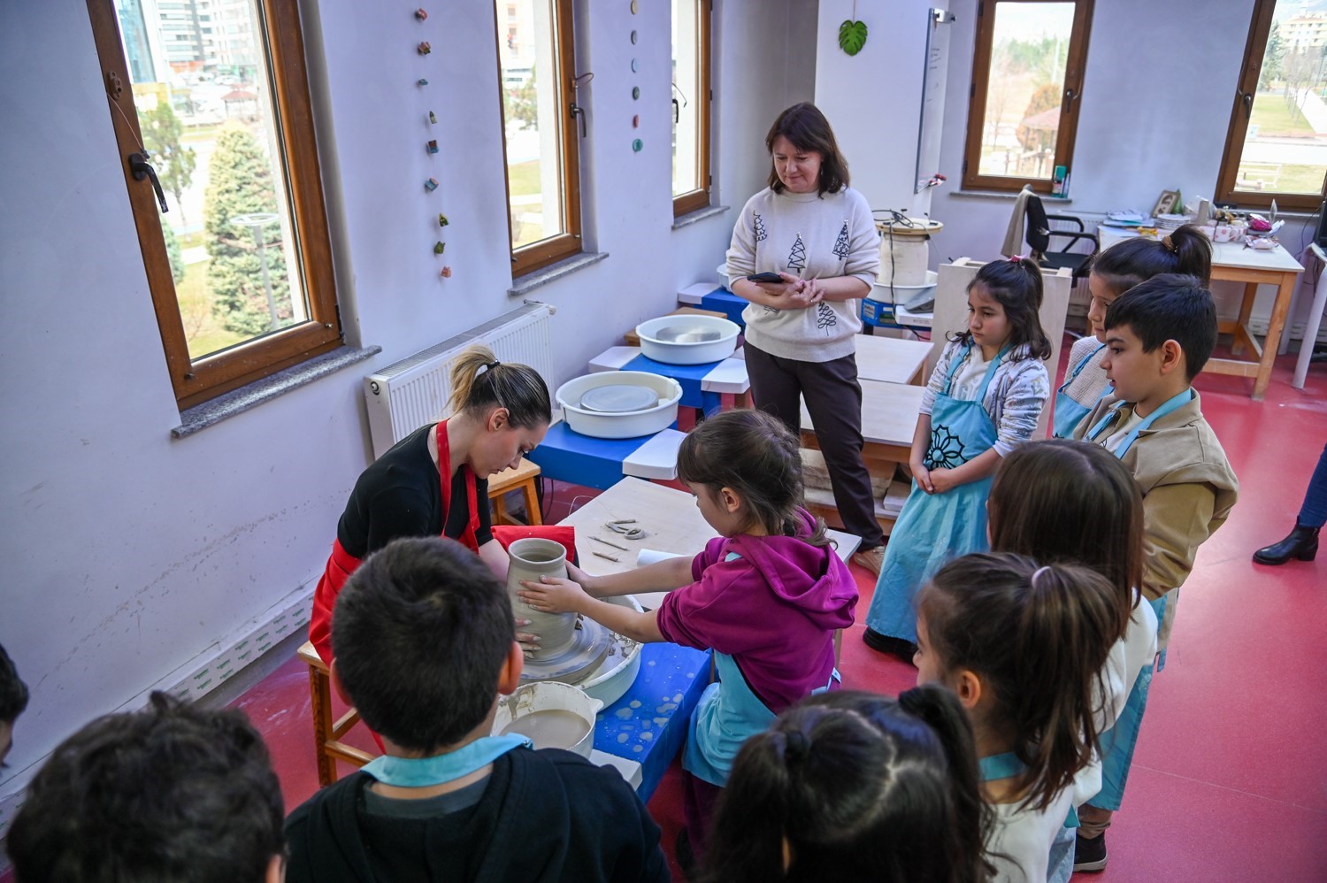 Başkan Pekyatırmacı: "Selçuklu Belediyesi Sanat ve Tasarım Atölyemiz vizyoner bir eğitim alanıdır"
