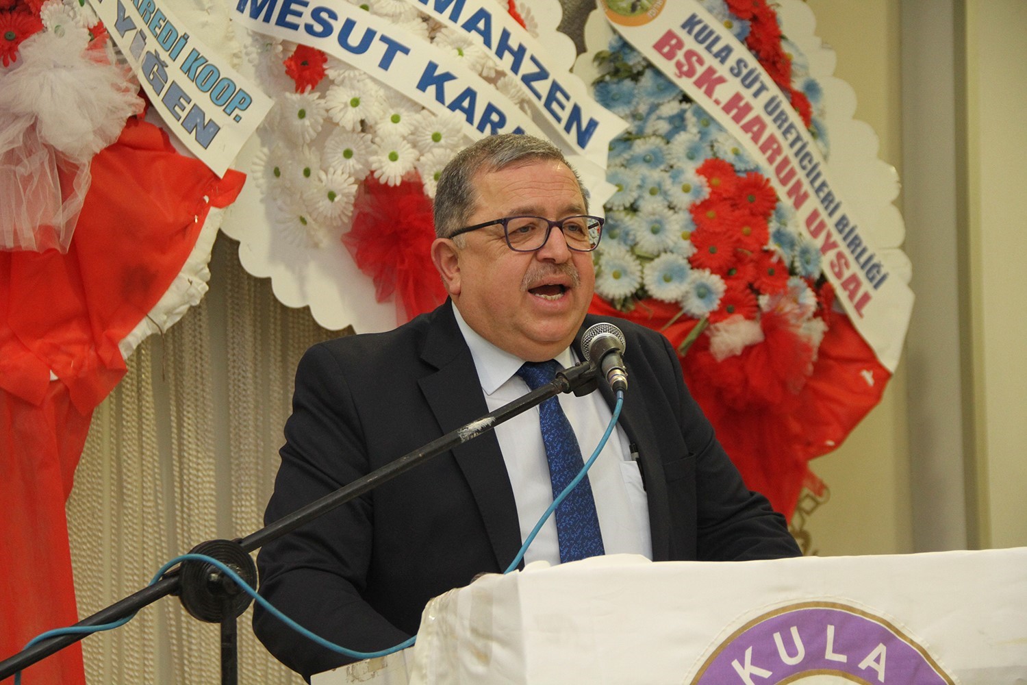 Başkan Şadan güven tazeledi
Başkan Şadan güven tazeledi