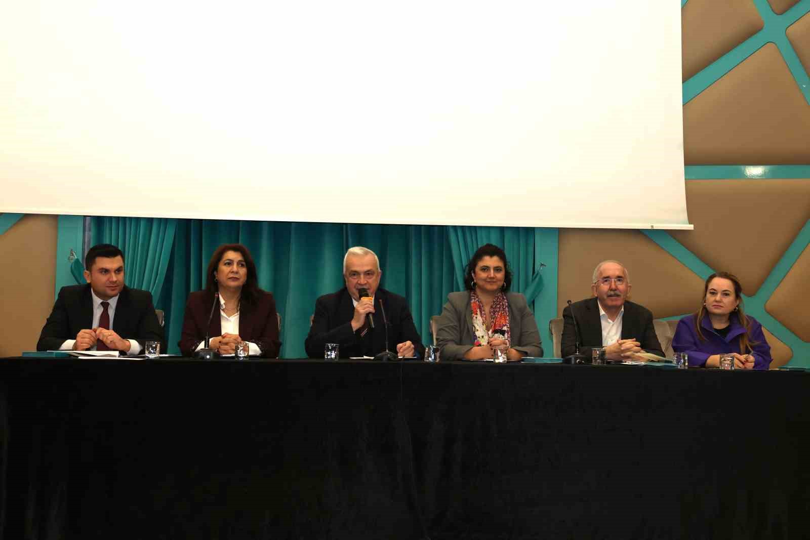 Başkan Şadi Özdemir, temizlik işçileri ile buluştu
