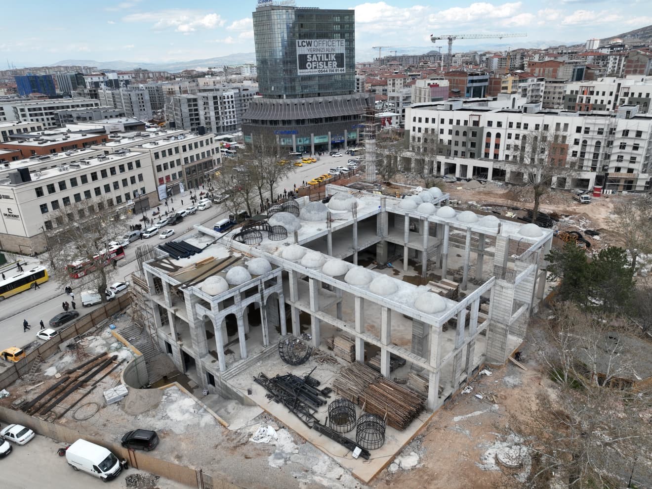 Başkan Sami Er, Söğütlü Camii inşaatını yerinde inceledi
