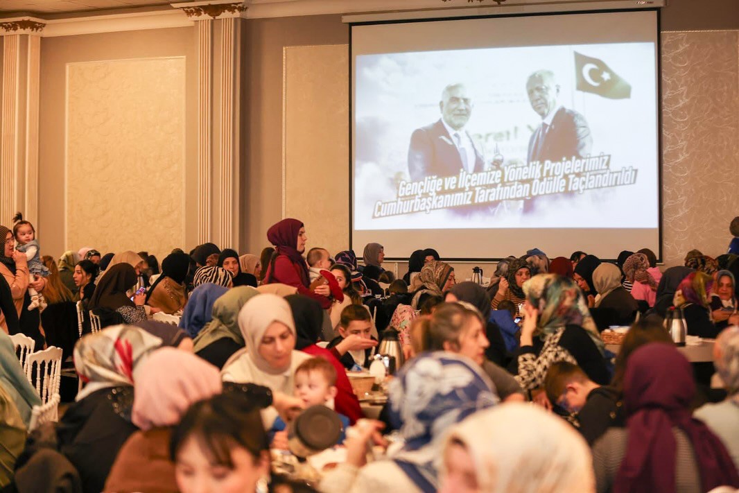 Başkan Sandıkçı: "Ortak akıl ve istişareyle ilçemizi geleceğe taşıyoruz"
