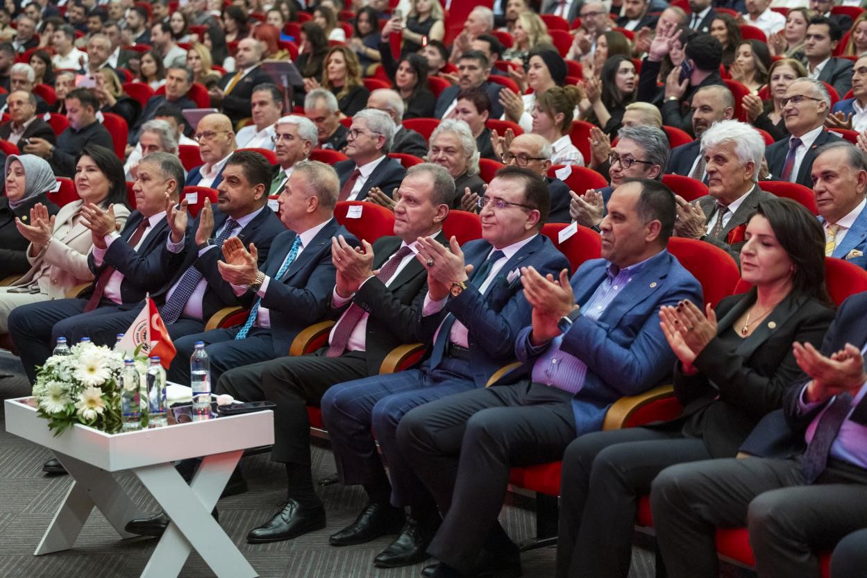 Başkan Seçer: "Mersin’i daha üst noktalara taşımak istiyoruz"
Başkan Seçer: "Mersin’i daha üst noktalara taşımak istiyoruz"