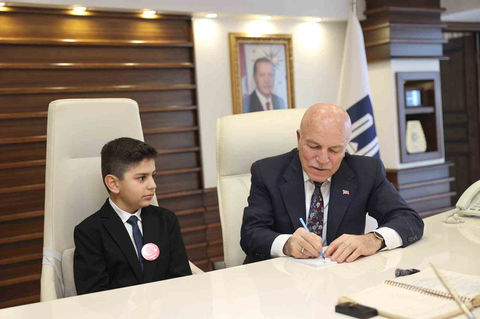 Başkan Sekmen; "Onlar gözümüzün nuru, geleceğimizin umudu"
