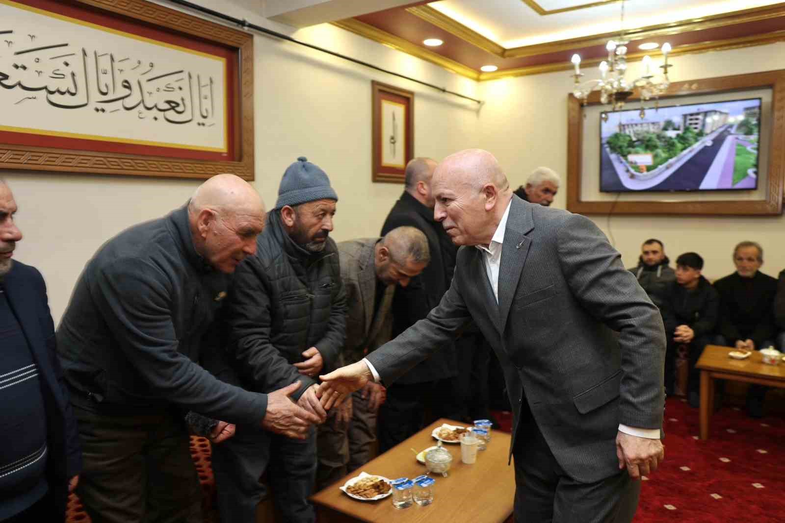 Başkan Sekmen ve Uçar vatandaşla buluştu
