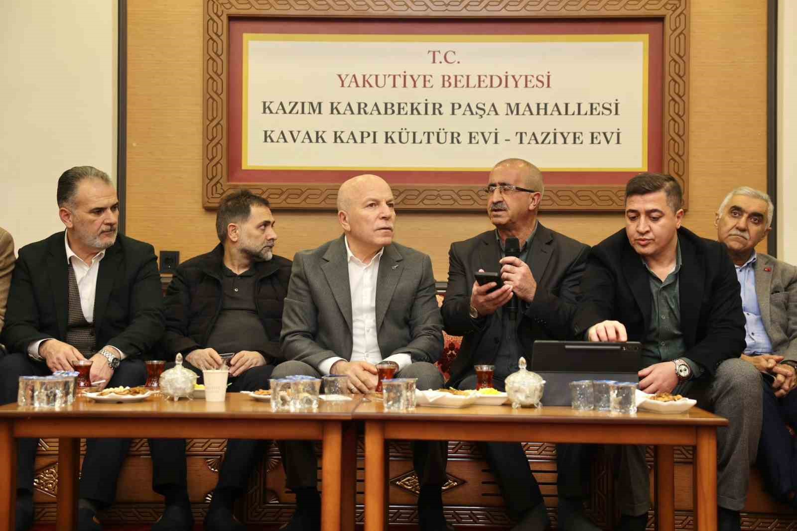 Başkan Sekmen ve Uçar vatandaşla buluştu
