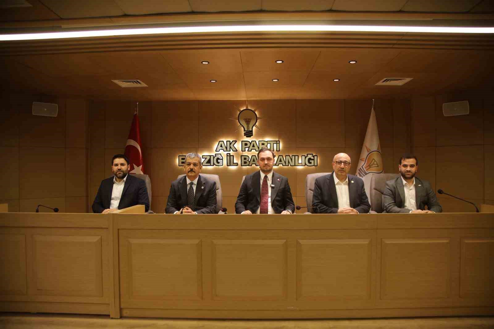 Başkan Selmanoğlu: "AK Parti milletimizin ortak değerlerinin, birlik ve beraberlik ruhunun güçlü bir temsilcisidir"
