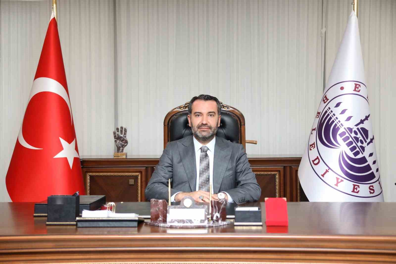 Başkan Şerifoğulları, "Şehrimizin eski yapı stoku önemli ölçüde yenilendi"
