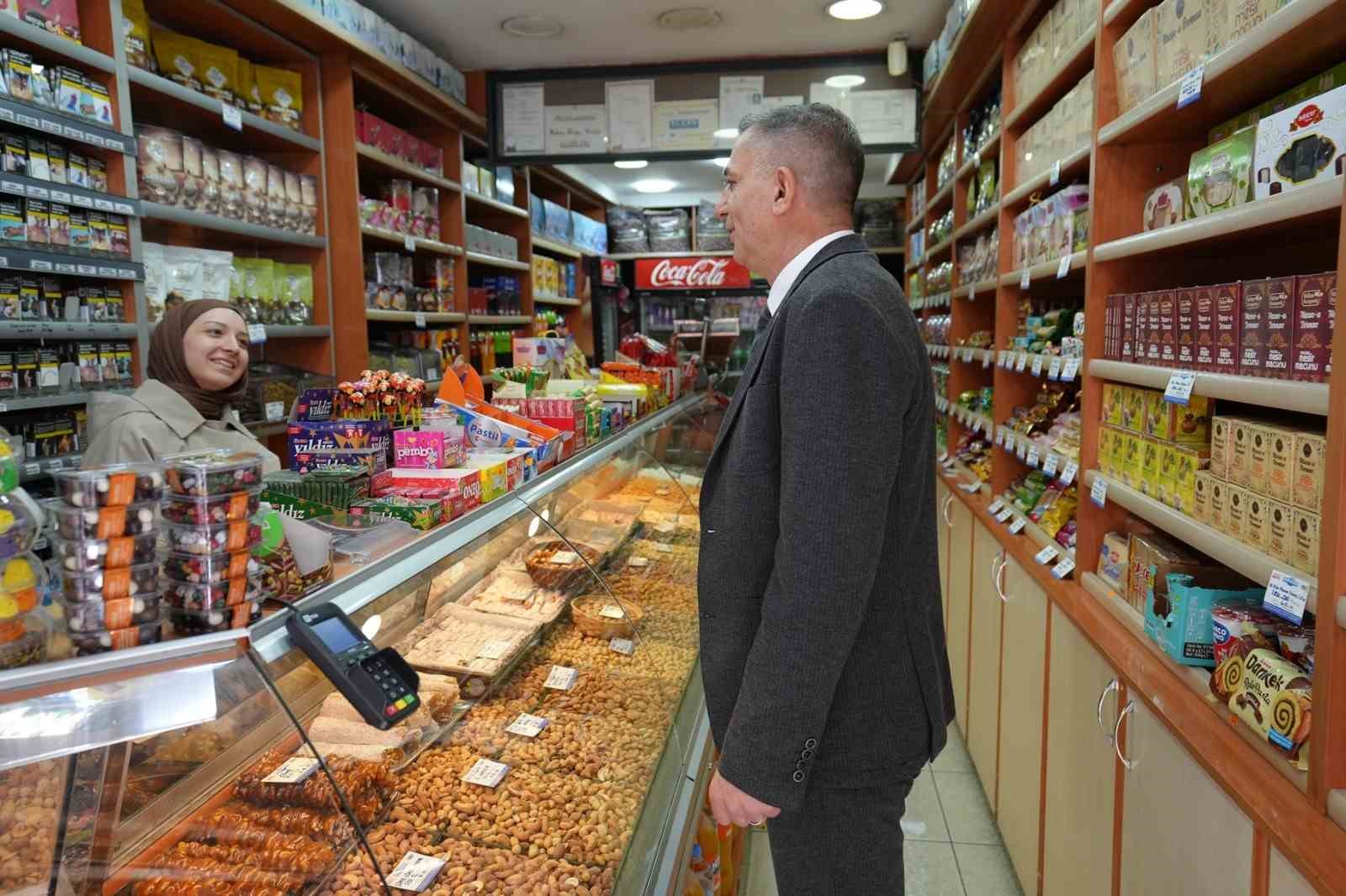 Başkan Şimşek esnafın sorunlarını dinledi
