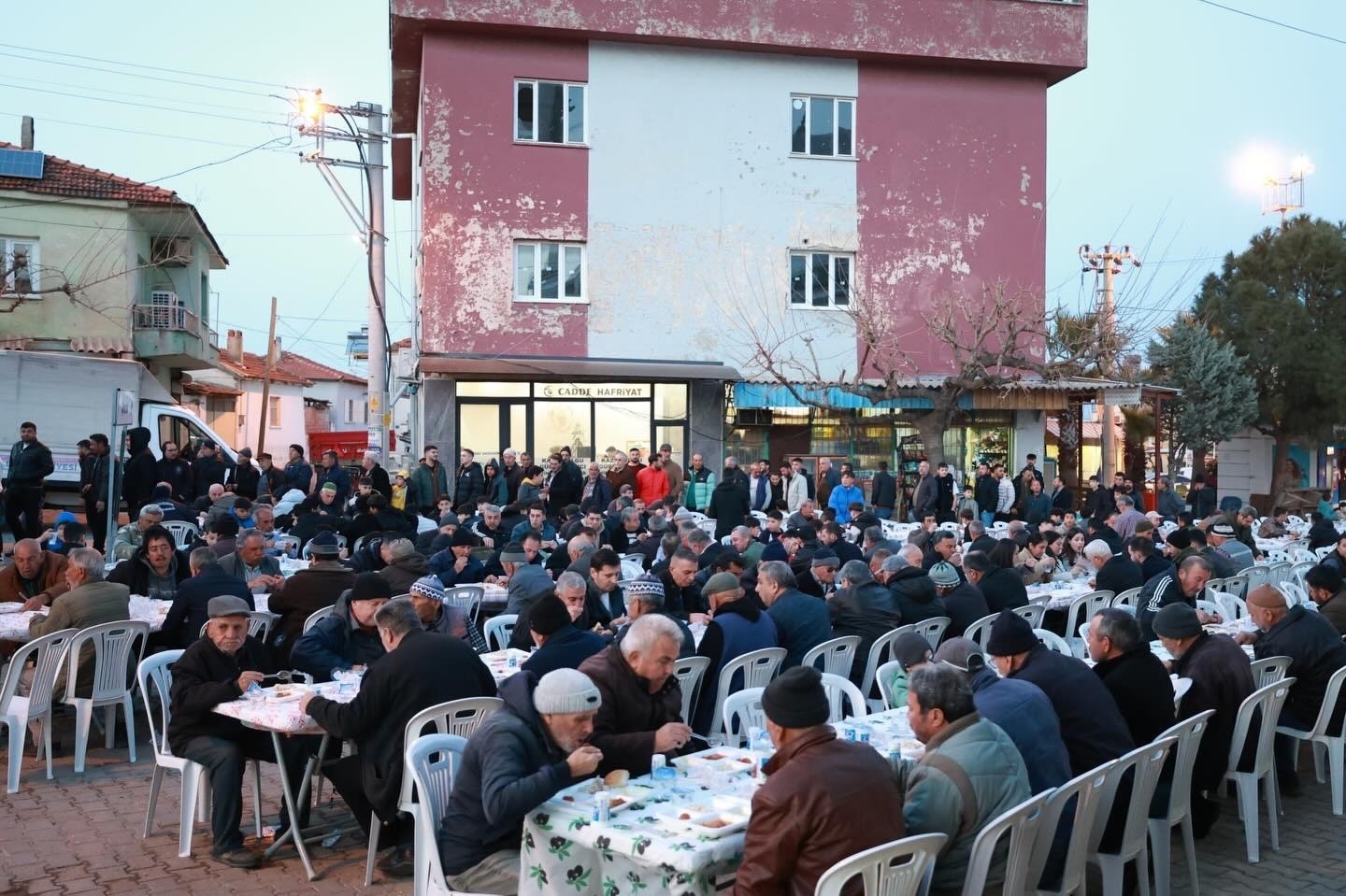 Başkan Şimşek: "Vatandaşlarımızın talepleri bizim yol haritamızdır"
