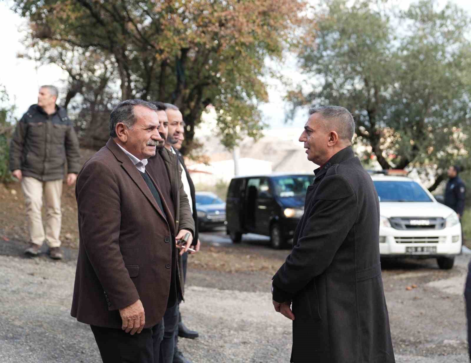 Başkan Şimşek yağıştan etkilenen mahallelerde incelemelerde bulundu
