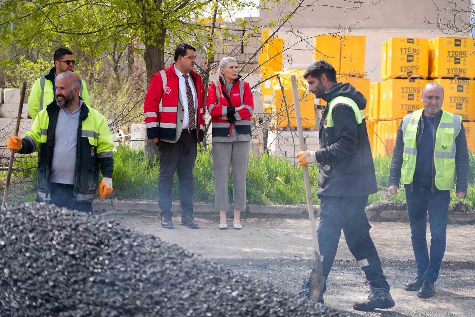 Başkan Subaşı Küçük Sanayi ve Soğuksu Mezarlığı’nda çalışmaları inceledi

