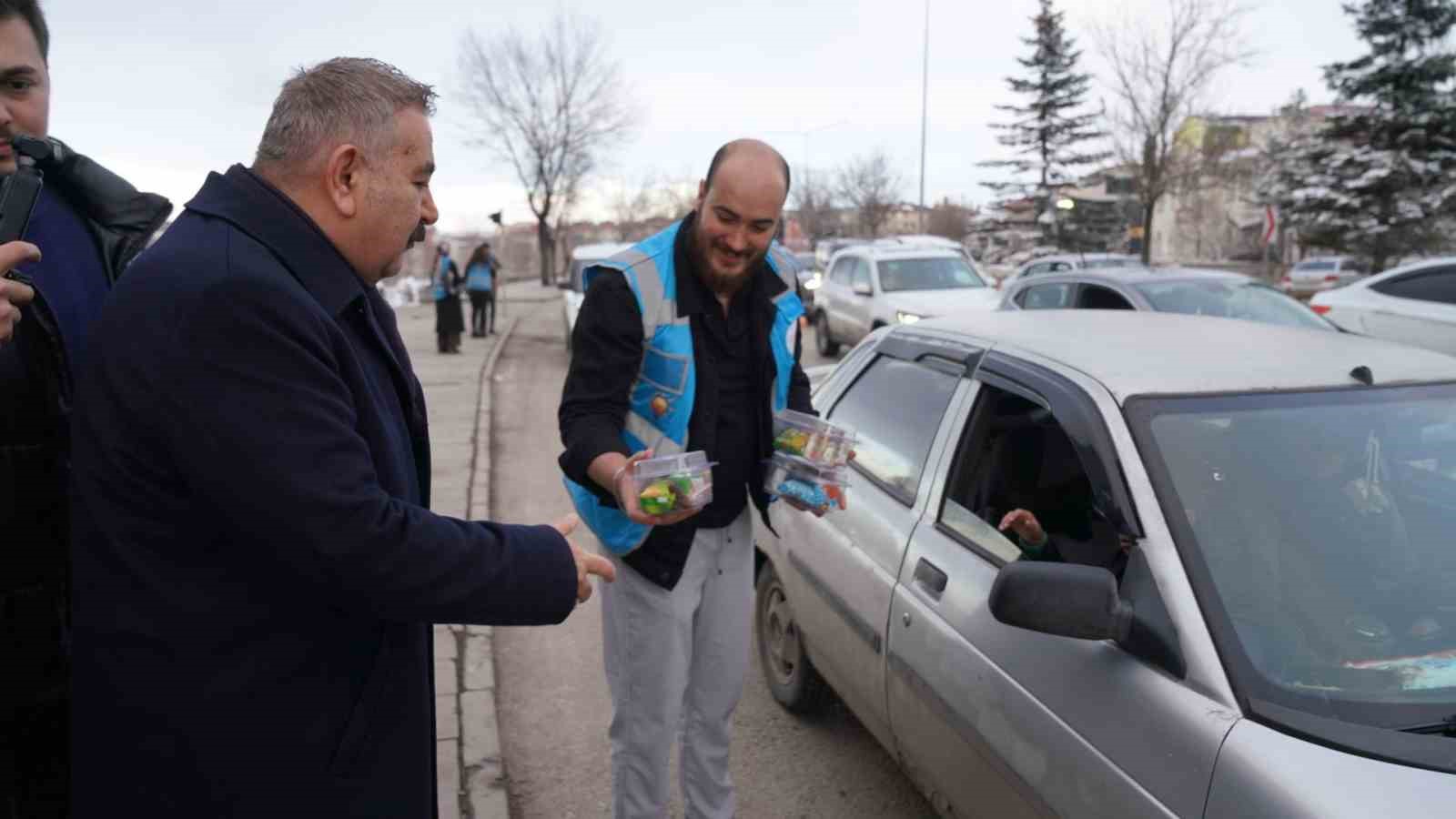 Başkan Sunar; "Ramazan sevincini ve bereketini hep birlikte yaşıyoruz"

