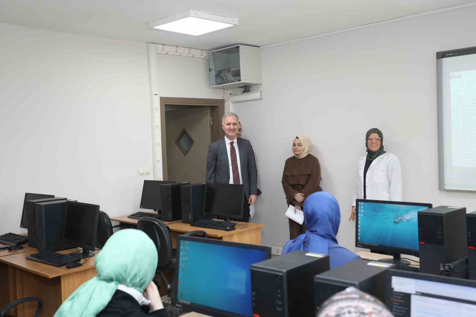 Başkan Taban’dan İNESMEK kursiyerlerine ziyaret
Başkan Taban’dan İNESMEK kursiyerlerine ziyaret