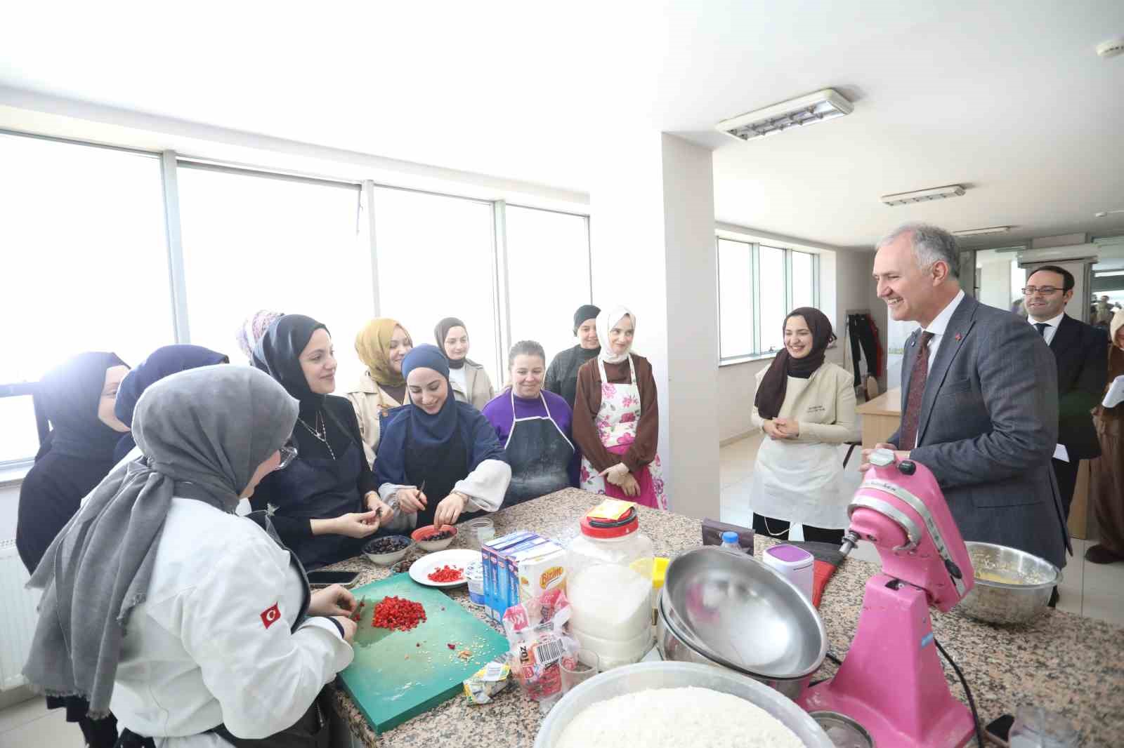 Başkan Taban’dan İNESMEK kursiyerlerine ziyaret
Başkan Taban’dan İNESMEK kursiyerlerine ziyaret