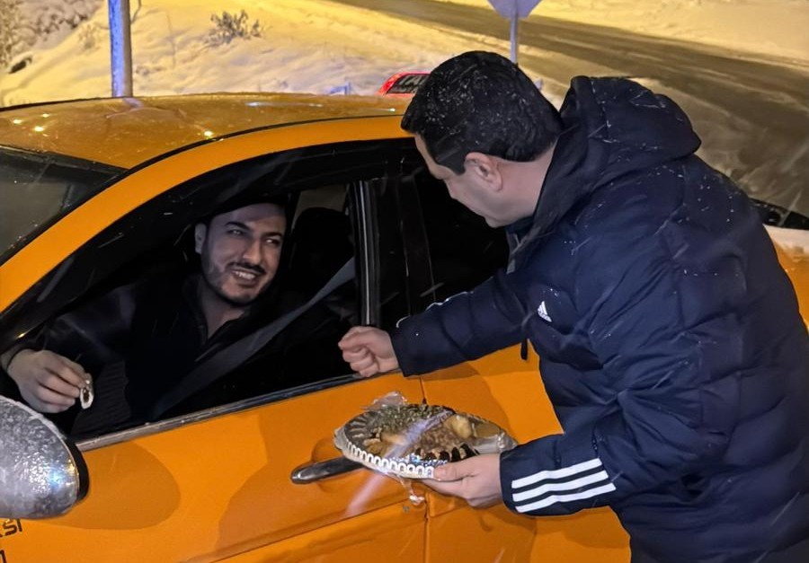 Başkan Taşkın gece boyu kar mesaisini sahada takip etti
