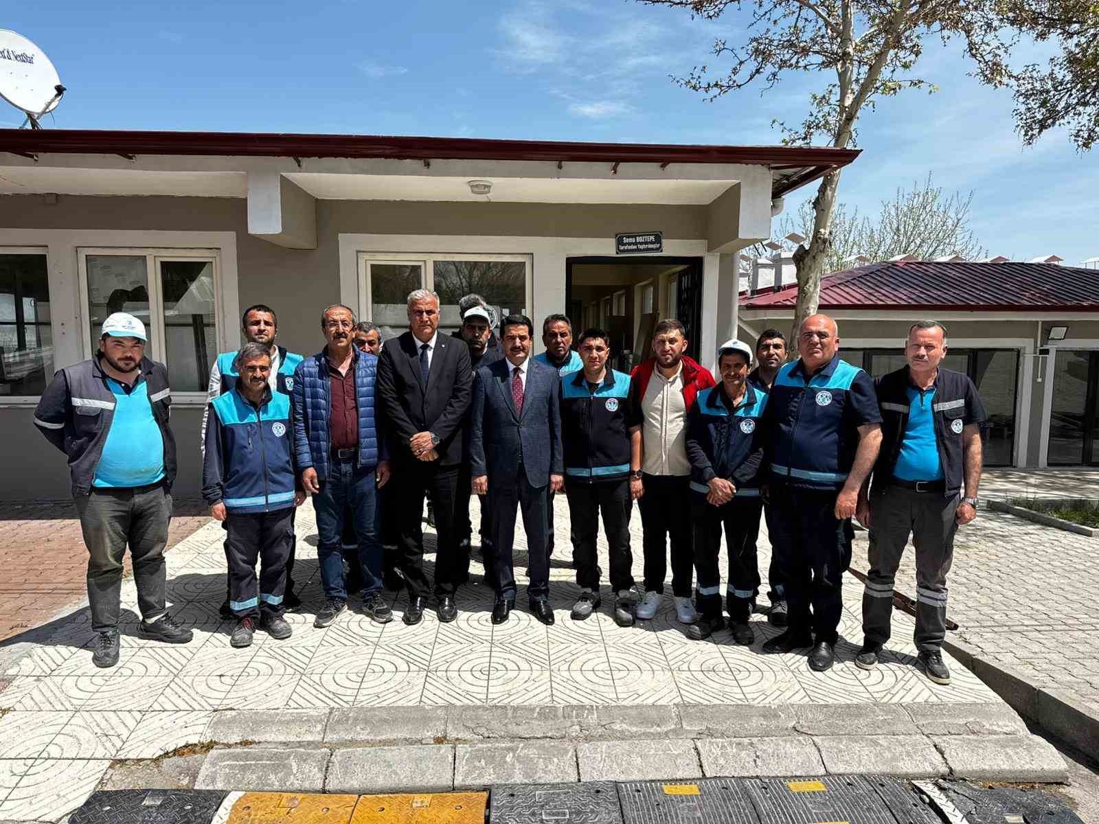 Başkan Taşkın taziye hizmetlerinin merkezinde inceleme yaptı
