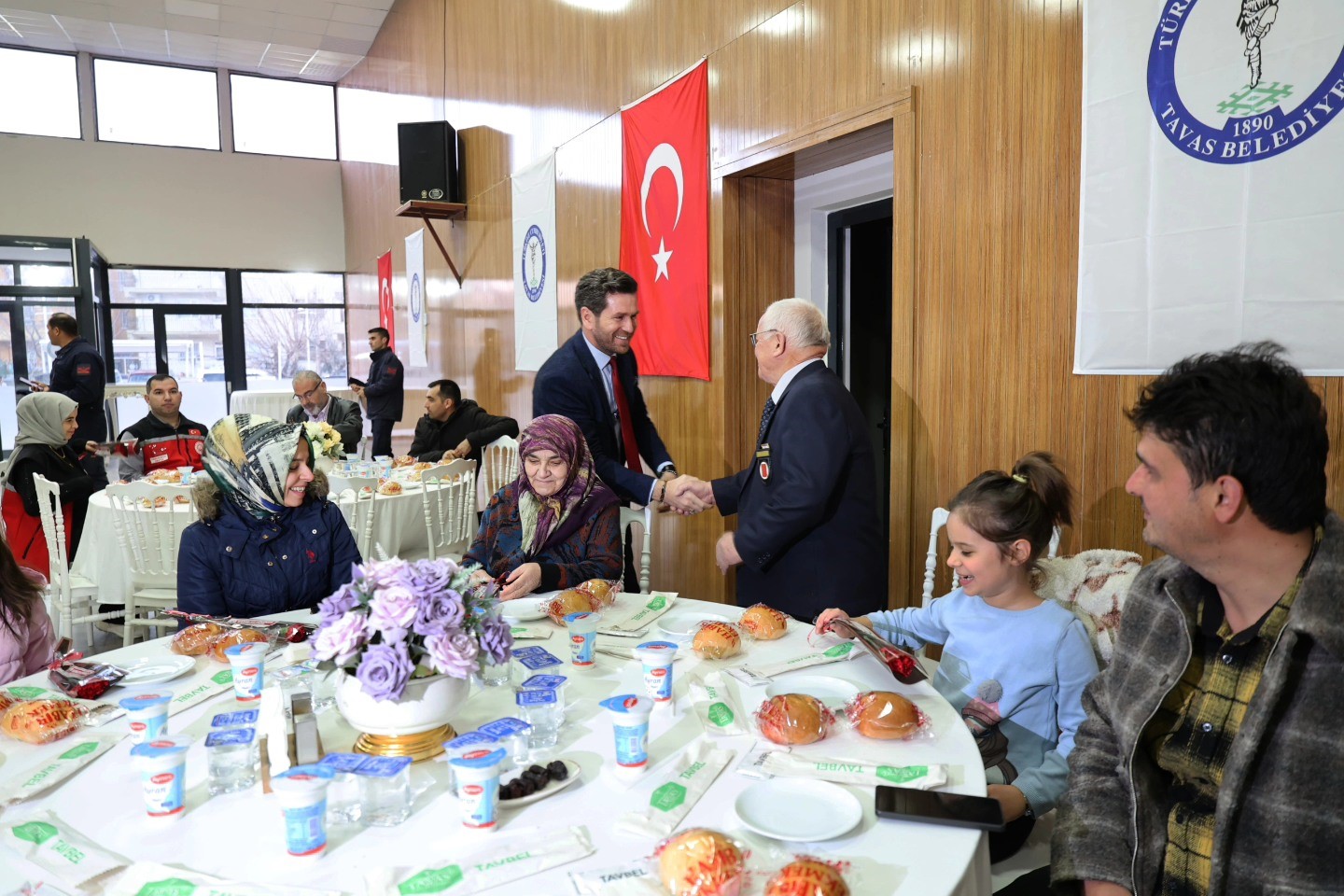 Başkan Tatık, şehit aileleri ve gazilerle iftar yemeğinde bir araya geldi
