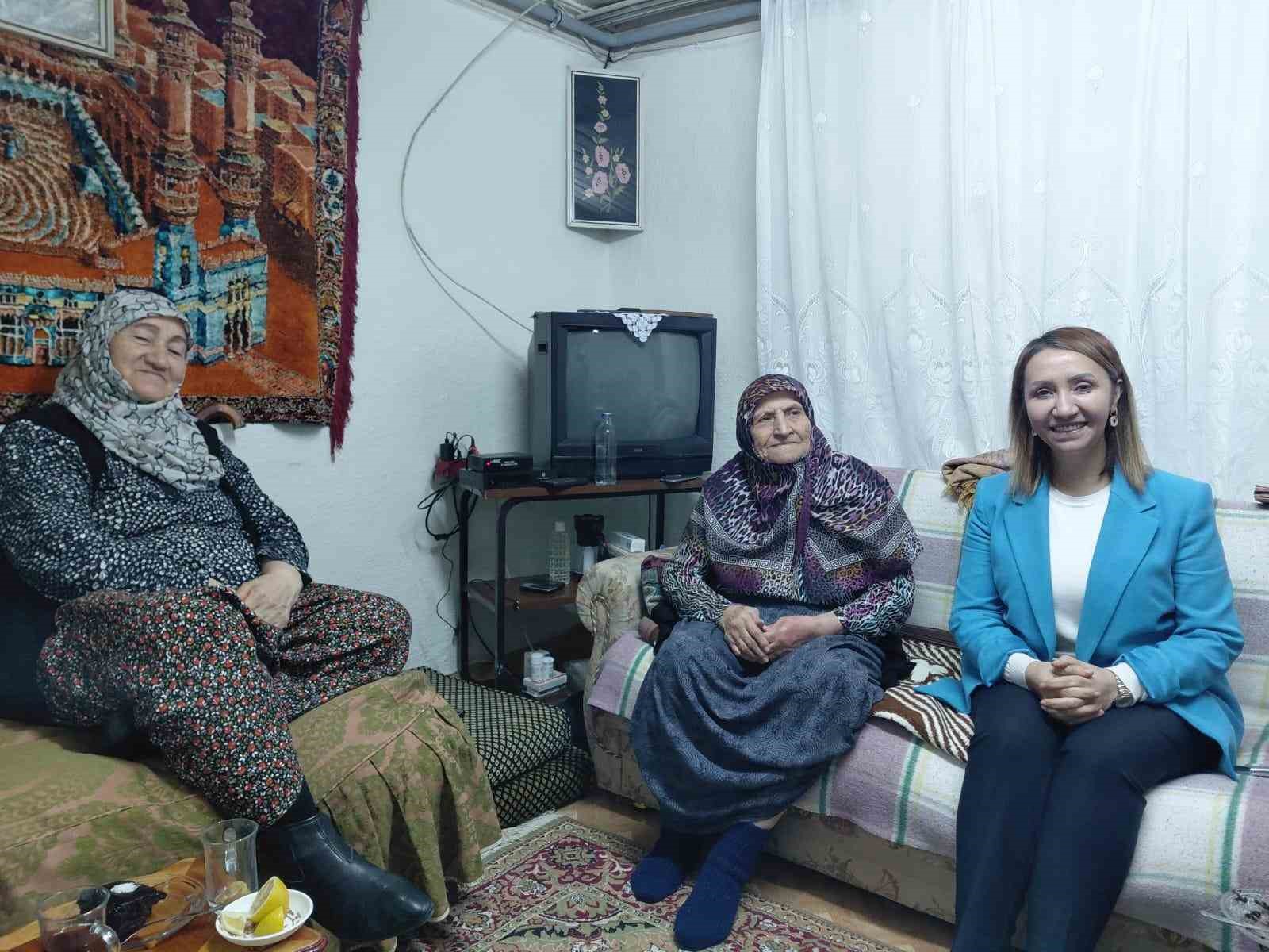 Başkan Tekin Ramazan ayında yaşlıları unutmadı
Başkan Tekin Ramazan ayında yaşlıları unutmadı