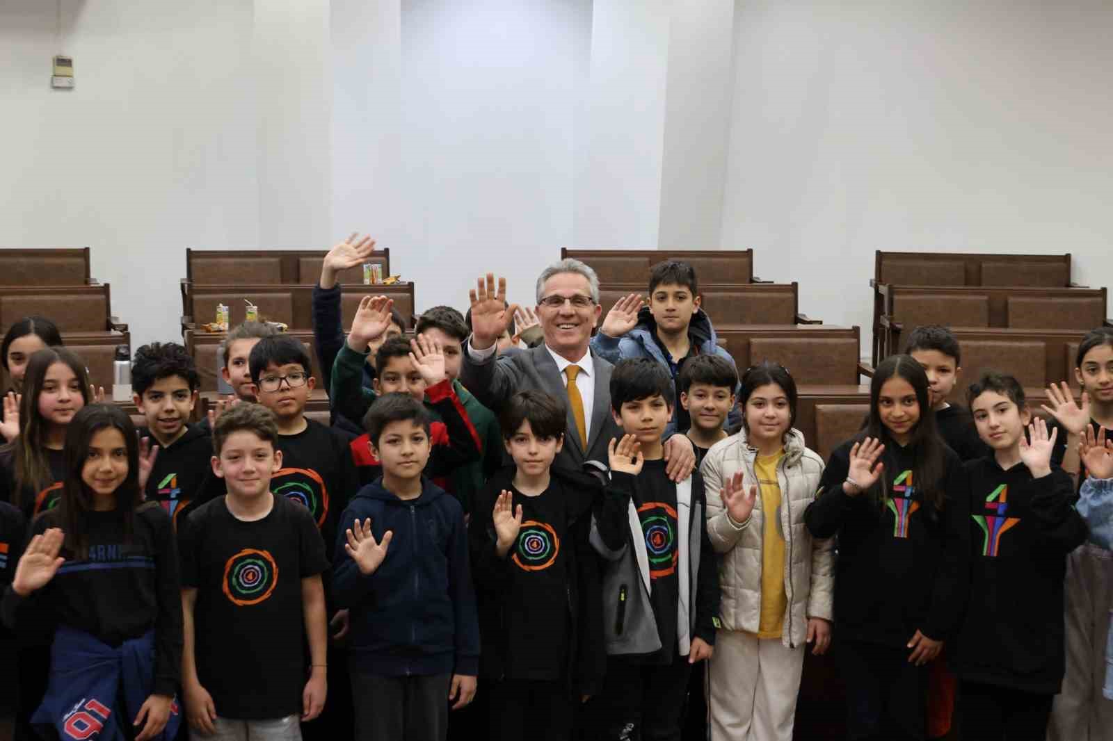 Başkan Tetik: "Gözlerinizdeki ışık hiç sönmesin"
