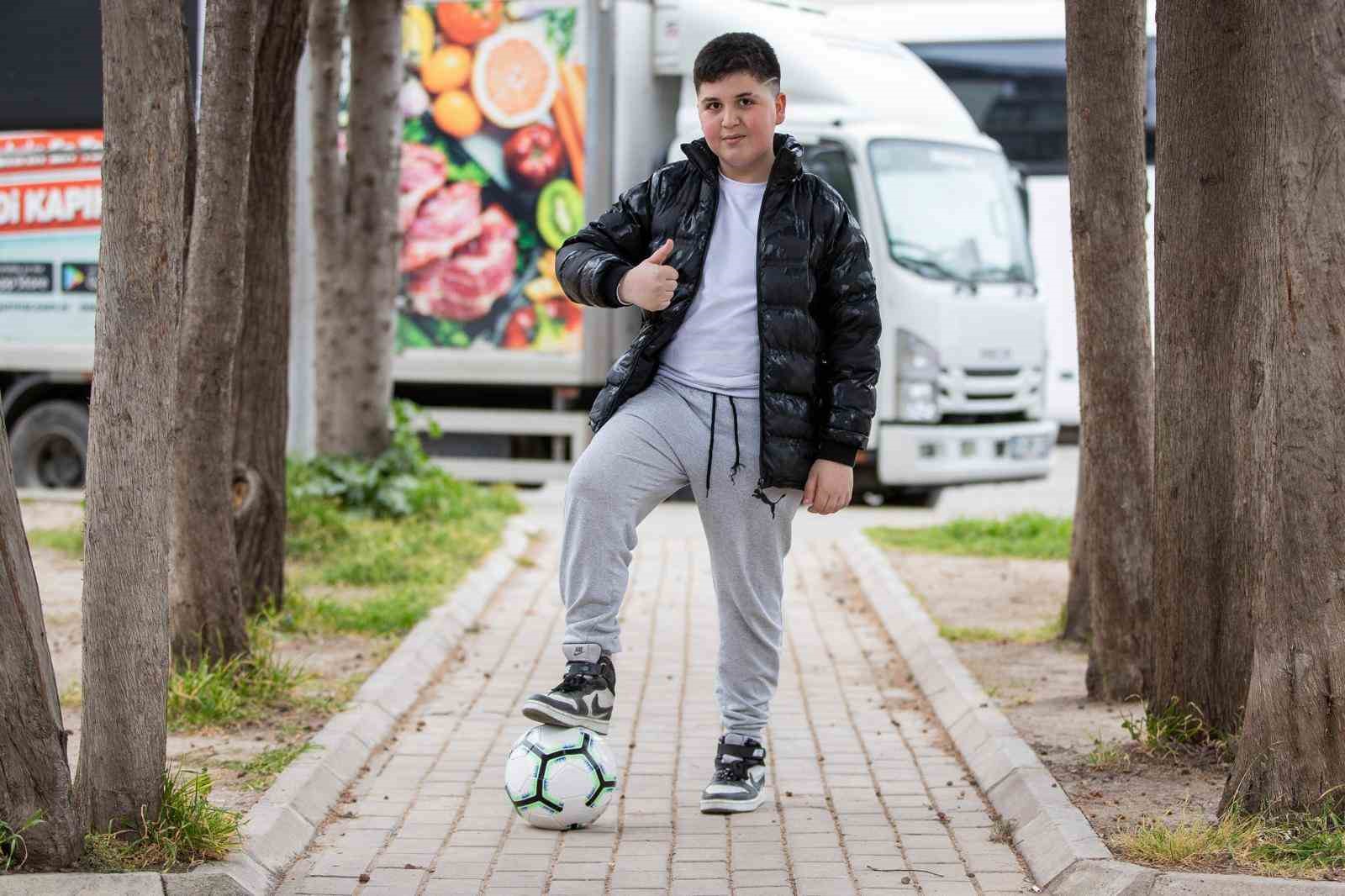 Başkan Tugay bayram namazında Bucalılarla buluştu
