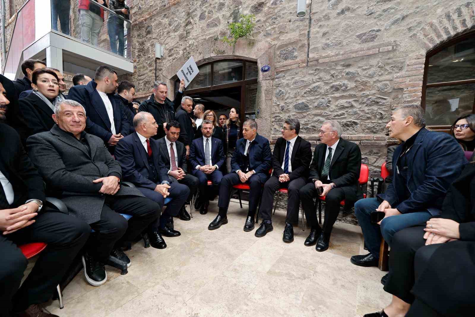 Başkan Tugay: "İzmir’in hakkını sonuna kadar savunacağız"
