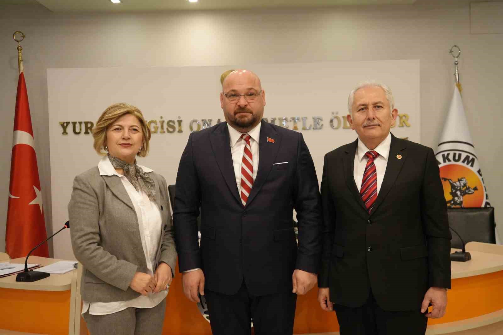 Başkan Türkel: "Bütçemizi yol yapımına ayıracağız"
