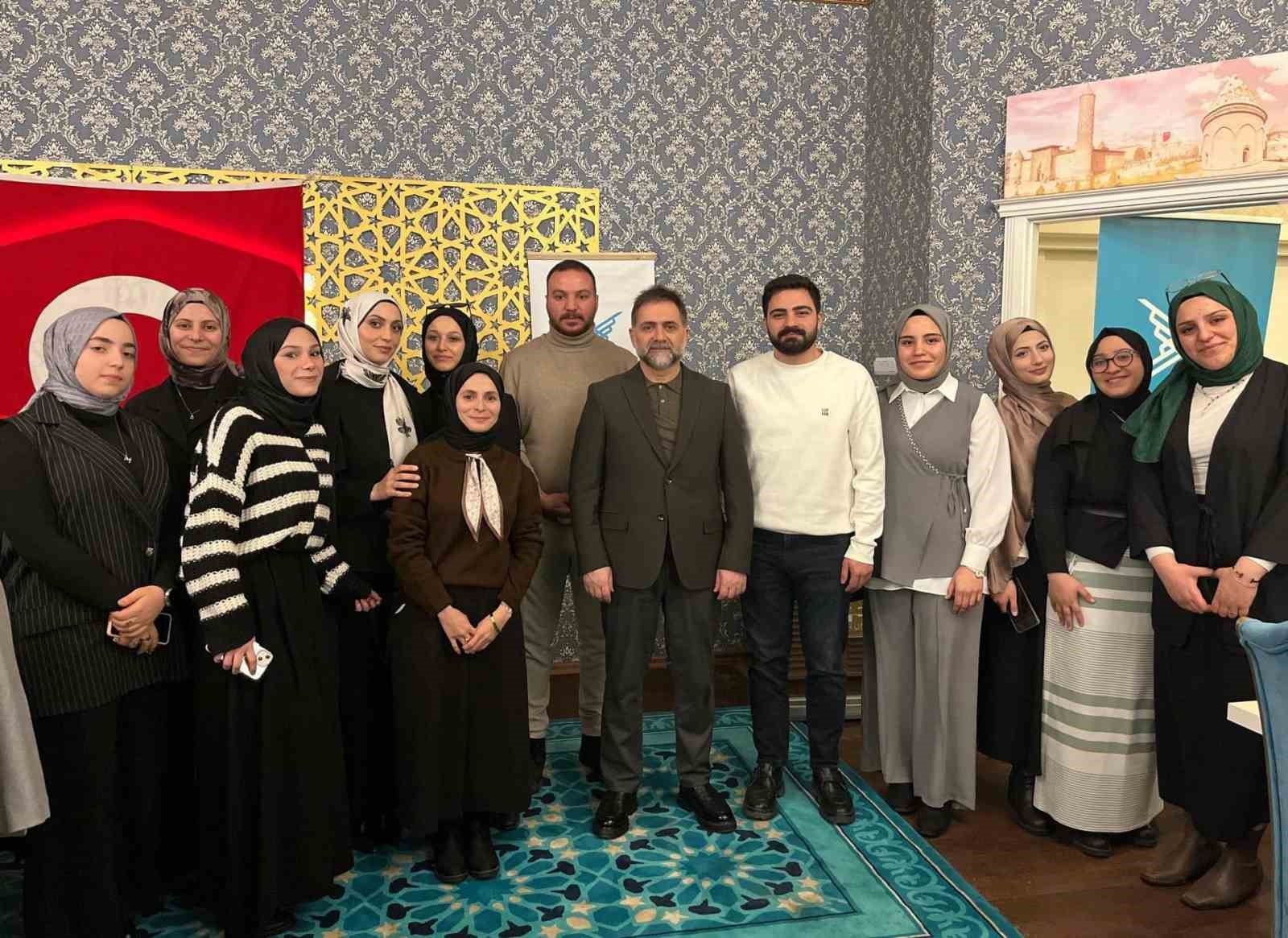 Başkan Uçar, TÜGVA iftarında gençlerle buluştu
