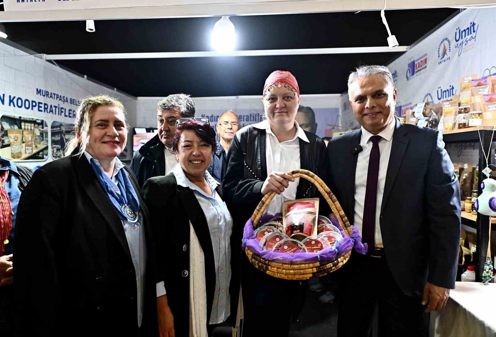 Başkan Uysal, ‘Trabzon Tanıtım Günleri’nde
Başkan Uysal, ‘Trabzon Tanıtım Günleri’nde