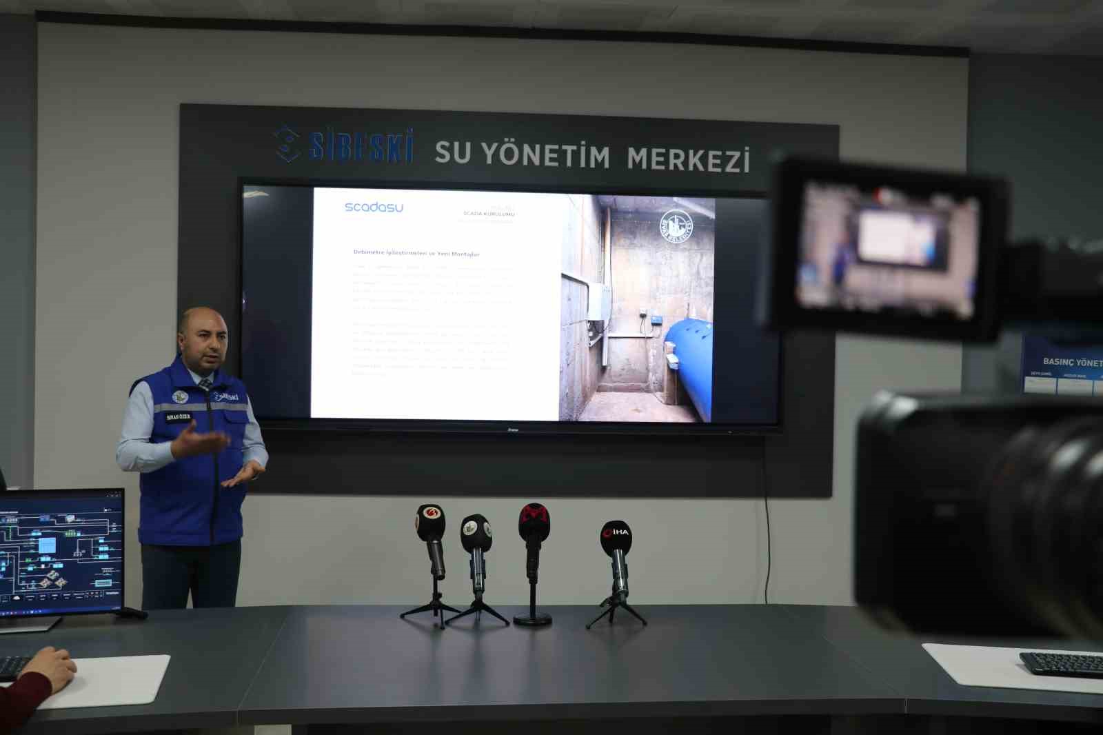 Başkan Uzun: "DMA odaları sayesinde 57 milyon lira tasarruf sağladık"
Başkan Uzun: "DMA odaları sayesinde 57 milyon lira tasarruf sağladık"