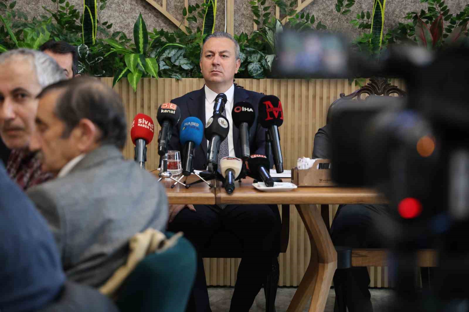 Başkan Uzun: "Gazetecilik zor bir meslek"
