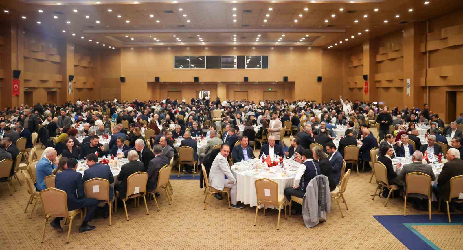 Başkan Vekili Özdemir: "Korkutelililerin emeği şehrimize büyük değer katıyor"
Başkan Vekili Özdemir: "Korkutelililerin emeği şehrimize büyük değer katıyor"