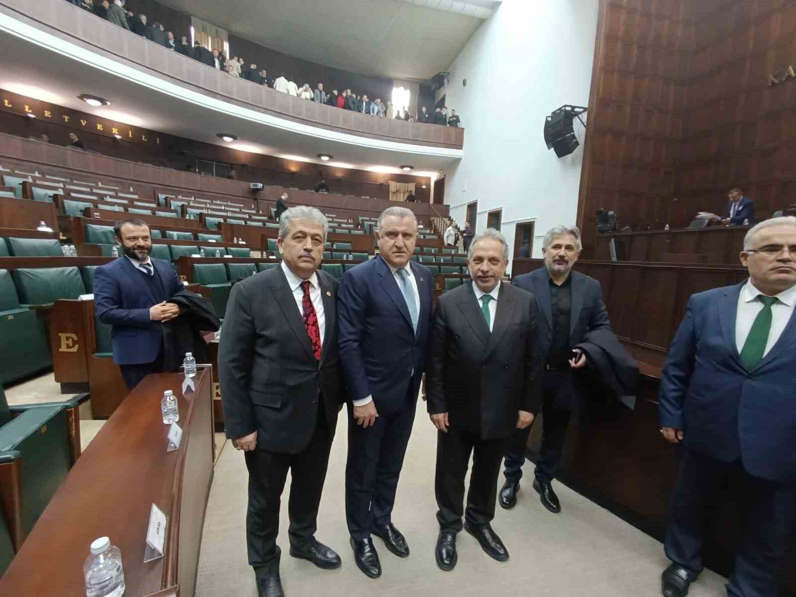 Başkan Yalçın’ın Ankara çıkarması
Başkan Yalçın’ın Ankara çıkarması
