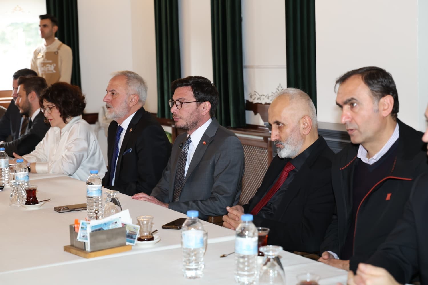 Başkan Yazıcıoğlu: "Yerel üretimi merkeze alan bir şehir modeli inşa etmeye kararlıyız"
