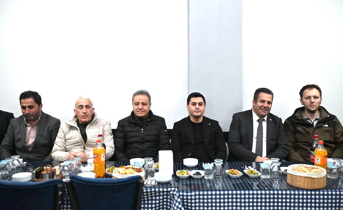 Başkan Yiğider, muhtarlarla iftarda buluştu
