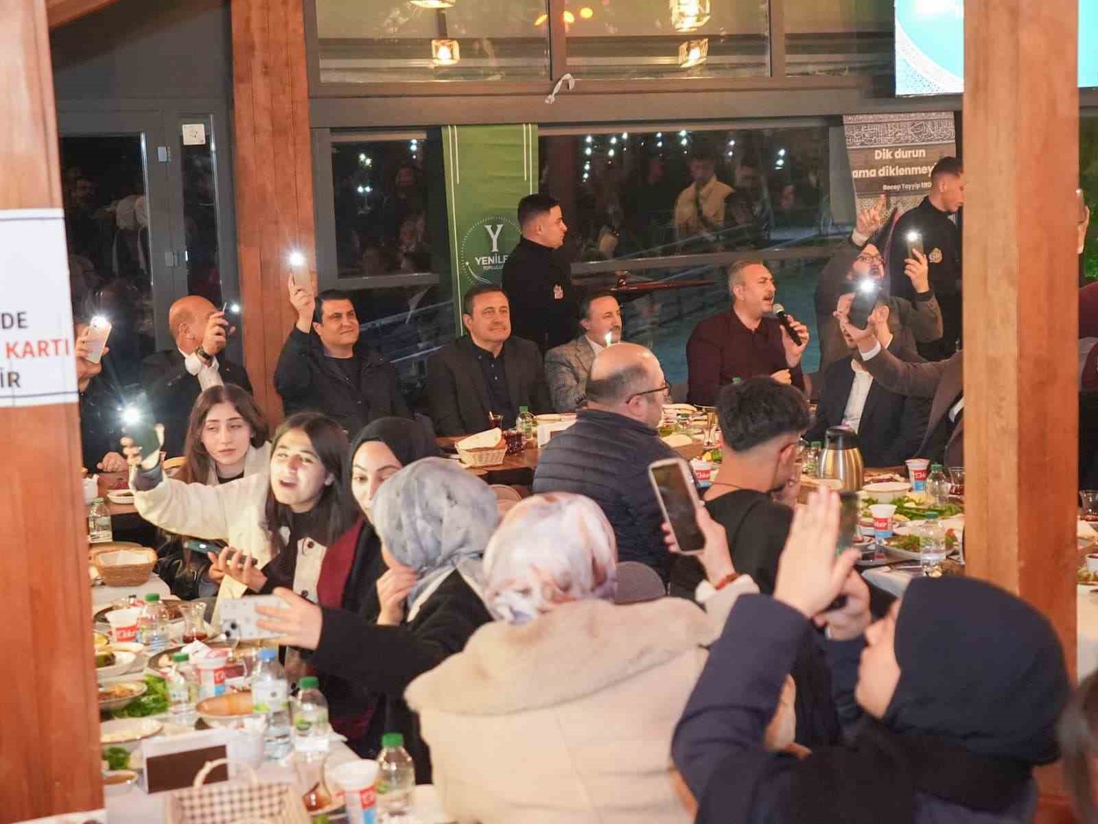 Başkan Yılmaz TÜGVA’lı gençlerle sahurda buluştu
