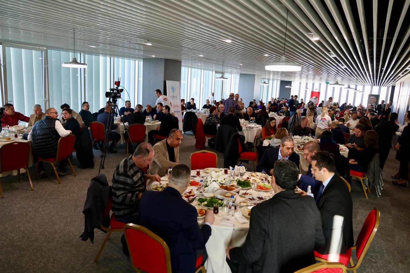 Başkan Yüceer’den gazetecilere ’Basın Evi’ sözü
