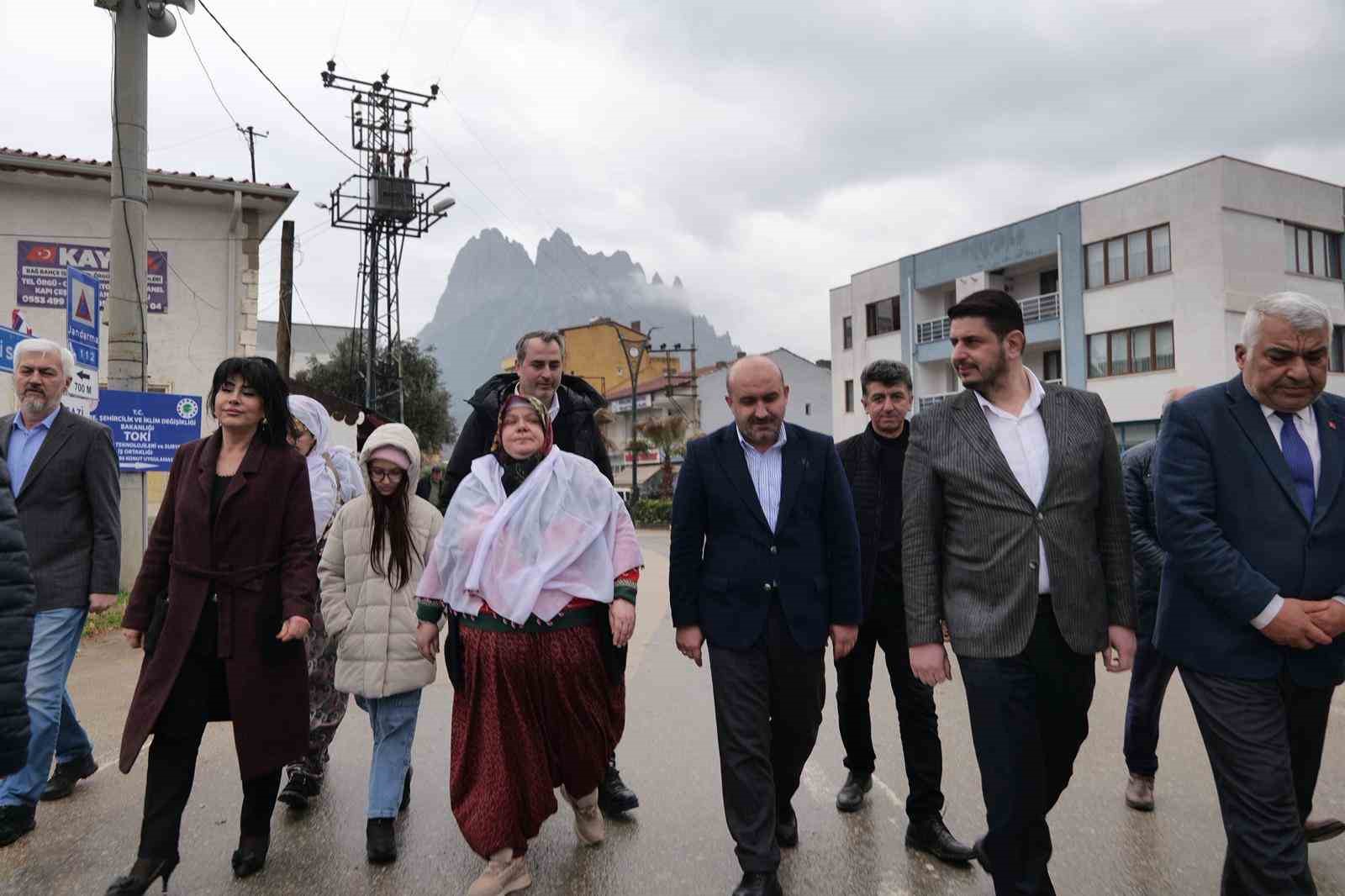 Başkan Zeynep Güneş’i İl Başkanı Albayrak ziyaret etti
