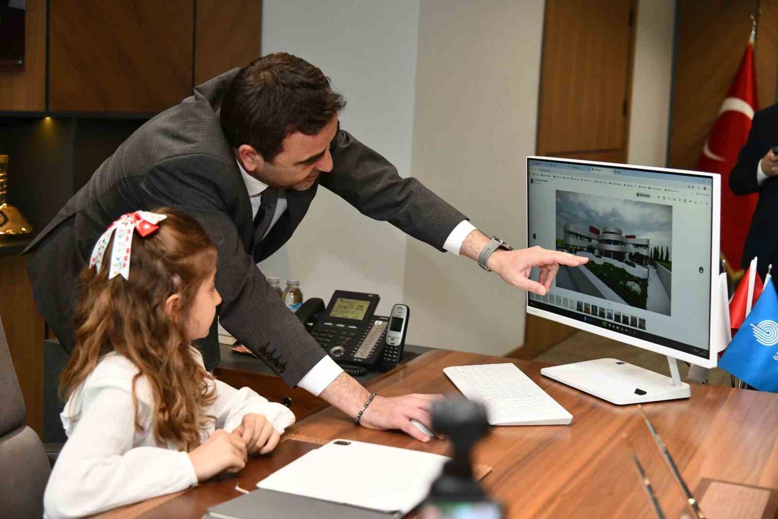 Başkanlık koltuğu 23 Nisan’da öğrenciye emanet edildi
